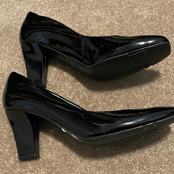 Marc Fisher Black Patent Square-Toe Flats - Picture 5 of 7